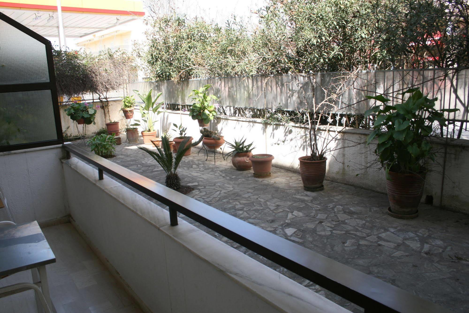 Aparthotel Iliahtides Amarynthos Ngoại thất bức ảnh